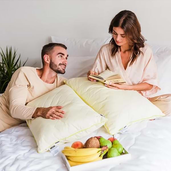 Фото - Подушка стандартна MirSon 1162 Carmela EcoSilk 50х70 см (2200001515444)