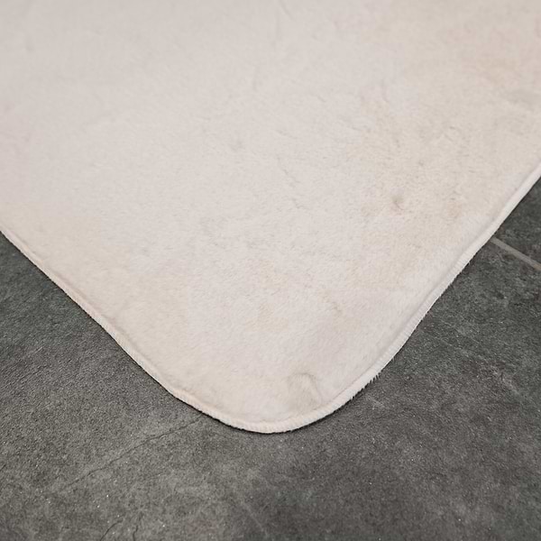 Фото - Килимок для підлоги з еко-хутра DarianA Moonbeam 50x60 айворі (1000010342)