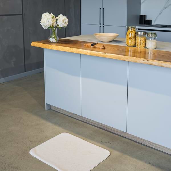 Фото - Килимок для підлоги з еко-хутра DarianA Moonbeam 50x60 айворі (1000010342)