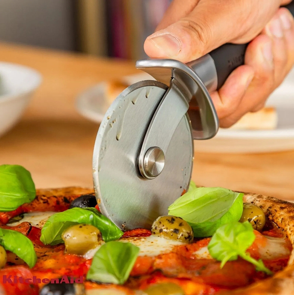 Фото - Ніж для піци KitchenAid Classic 24 см чорний (KHH113OHOBEG)