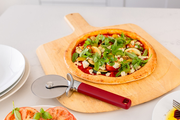 Фото - Ніж для піци KitchenAid Classic 24.5 см червоний (KHA113OHEREG)