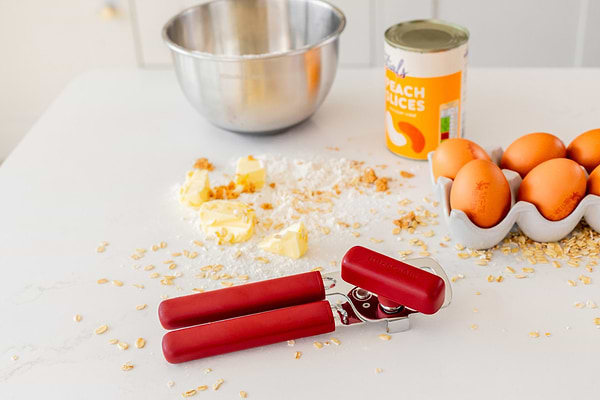 Фото - Ніж консервний KitchenAid Classic 20 см червоний (KHA199OHEREG)