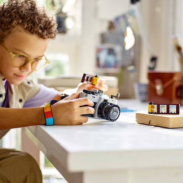 Фото - Конструктор LEGO Creator Ретро фотокамера (31147)