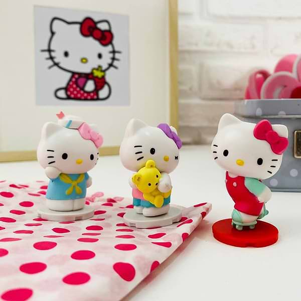 Фото - Ігрова фігурка-сюрприз #sbabam YOU YOU – МІЛАШКИ HELLO KITTY (в диспл.) (39/CN23)