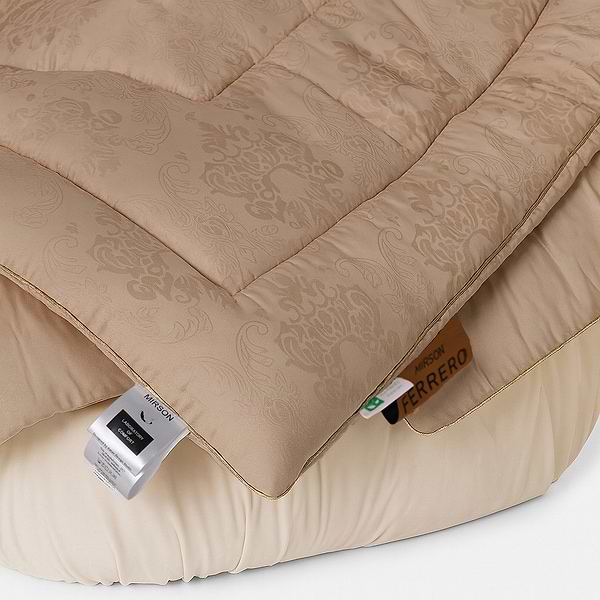Фото - Ковдра демісезонна двоспальна MirSon 172x205 см Шовкове Silk Kapok №1516 Ferrero Gold (2200011169903)