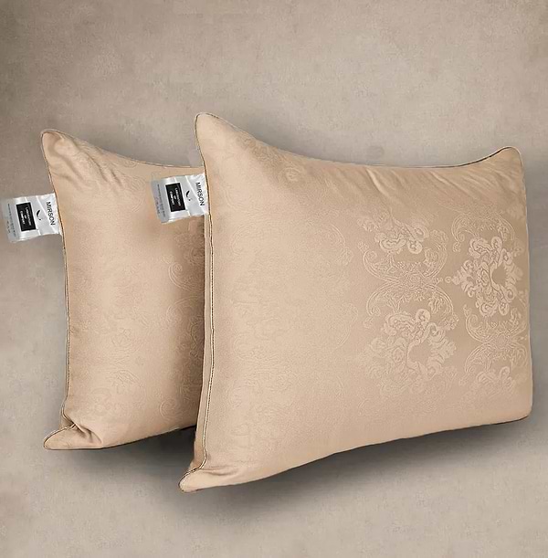 Фото - Подушка стандартная MirSon №15-43 Ferrero Thinsulate Gold 70х70 см (2200011165721)