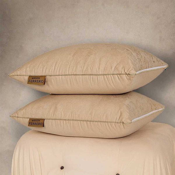 Фото - Подушка стандартная MirSon №15-81 Ferrero з Евкаліптом Gold высокая 70х70 (2200011167138)