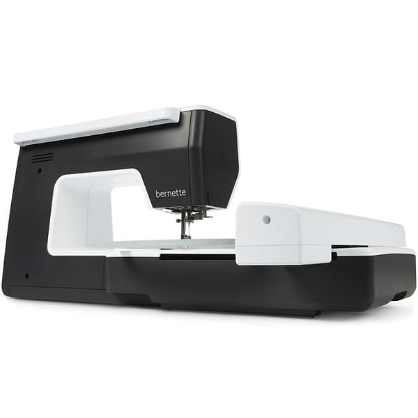 Фото - Швейно-вышивальная машина Bernina Bernette b70 Deco