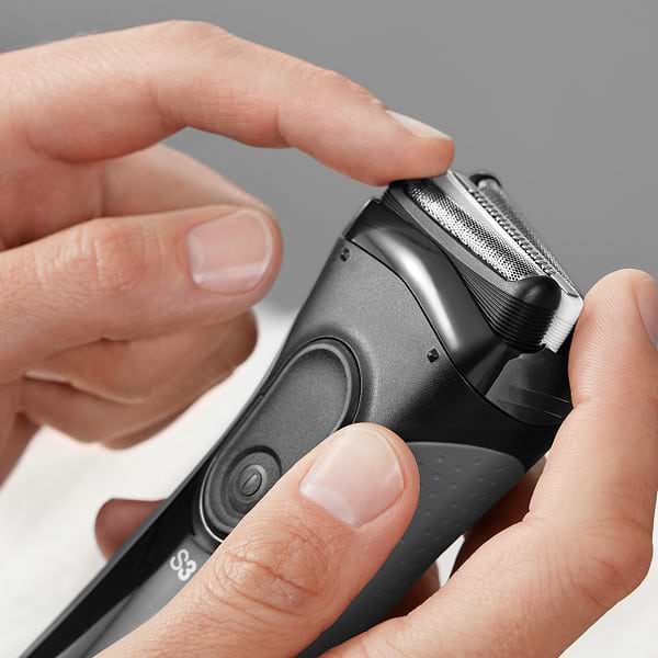Фото - Бритва Braun Series 3 3000s Black