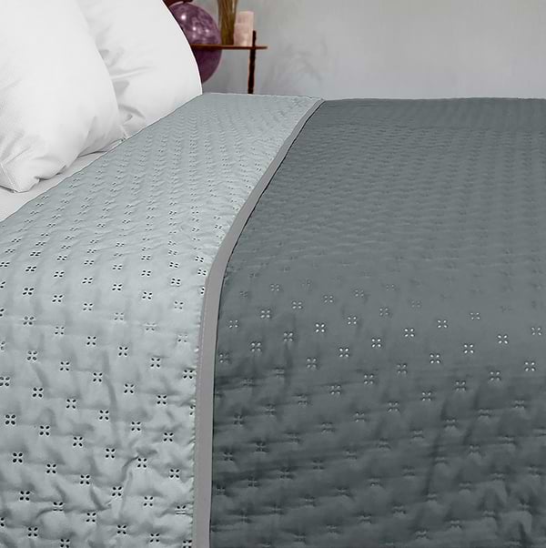 Фото - Покрывало полуторное Zastelli Monument / Glacier Grey двухстороннее паяное 160х210 см (21478)
