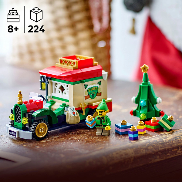 Фото - Конструктор LEGO Iconic Вантажівка Санти (40746)