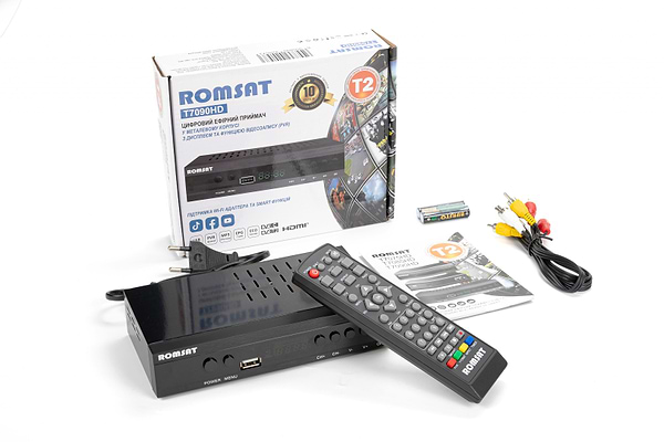 Фото - Уцінка - Тюнер цифрового ТБ Romsat T7090HD