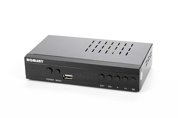 Фото - Уцінка - Тюнер цифрового ТБ Romsat T7090HD