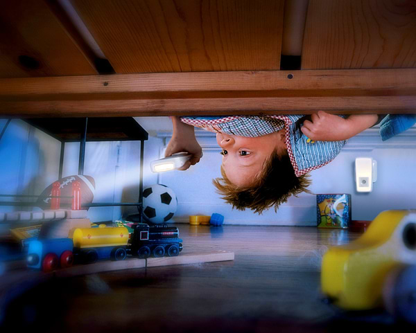 Фото - Ночник Osram LUNETTA TORCH INDUCTIVE 2Вт 3000К 10Лм White (4099854530739)