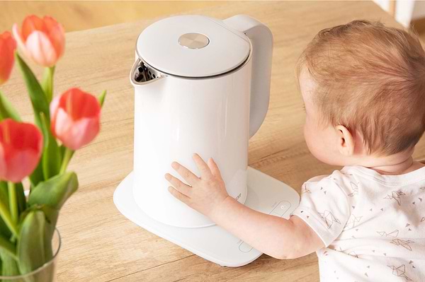 Фото - Электрический чайник Sencor SWK 1591WH