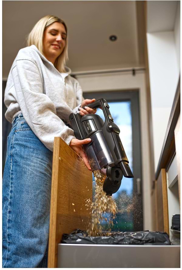 Фото - Пилосос ручний миючий Sencor SVW 8822