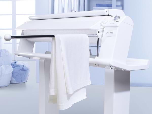 Фото - Прасувальний каток Miele HM 16-83 EL PN