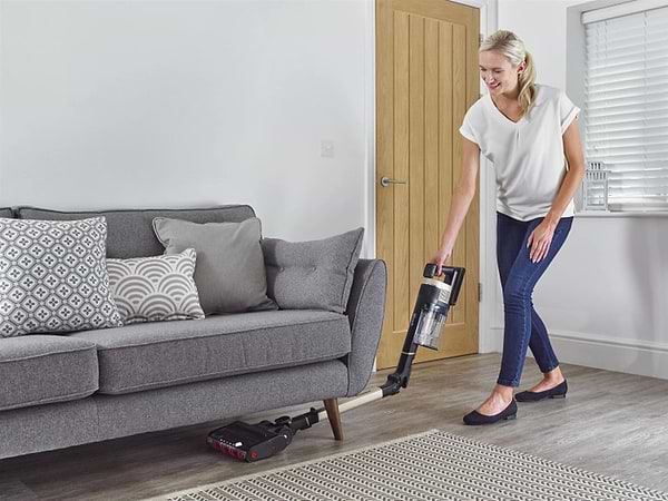 Фото - Пылесос ручной для дома Shark Stratos Anti Hair Wrap Plus Pet Pro (IZ400EUT)