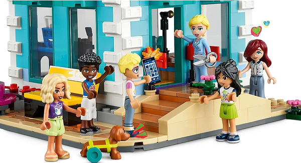 Фото - Конструктор LEGO Friends Хартлейк-Сіті. Громадський центр (41748)