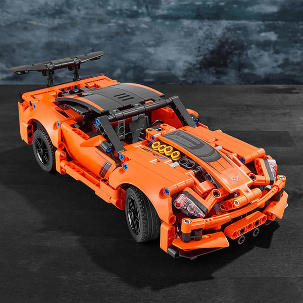 Фото - Конструктор LEGO Technic Chevrolet Corvette ZR1 (42093)