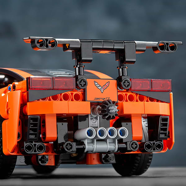 Фото - Конструктор LEGO Technic Chevrolet Corvette ZR1 (42093)