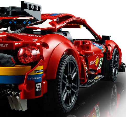 Фото - Конструктор LEGO Technic Ferrari 488 GTE AF Corse №51 (42125)
