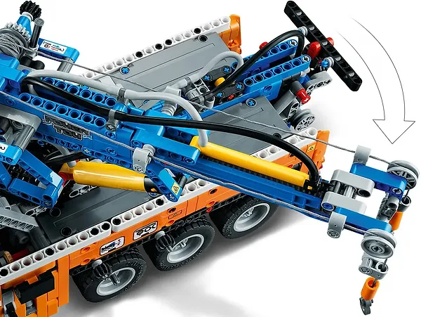Фото - Конструктор LEGO Technic Вантажний евакуатор (42128)