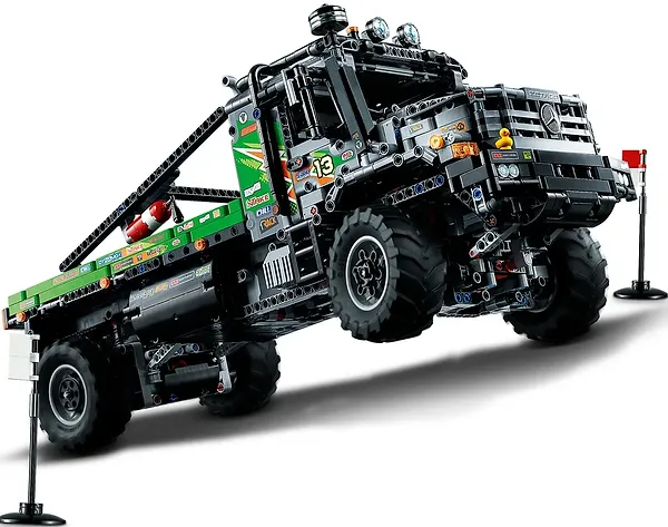 Фото - Конструктор LEGO Technic Повнопривідний вантажівка-позашляховик Mercedes-Benz Zetros (42129)
