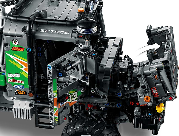 Фото - Конструктор LEGO Technic Повнопривідний вантажівка-позашляховик Mercedes-Benz Zetros (42129)