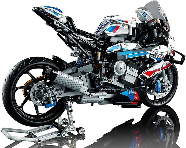 Фото - Конструктор LEGO Technic BMW M 1000 RR (42130)
