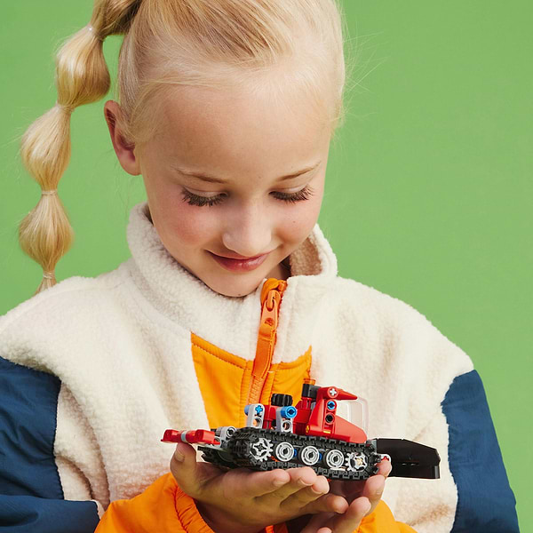 Фото - Конструктор LEGO Technic Ратрак (42148)