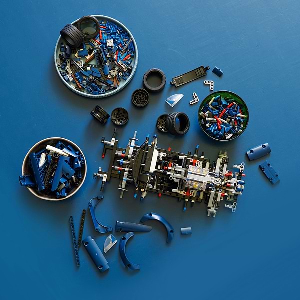 Фото - Конструктор LEGO Technic Ford GT 2022 (42154)