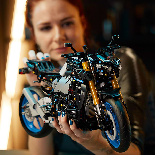 Фото - Конструктор LEGO Technic Yamaha MT-10 SP (42159)