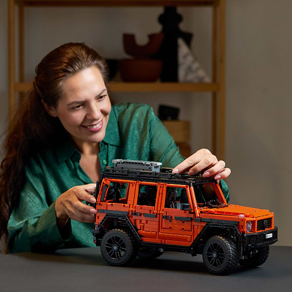 Фото - Конструктор LEGO Technic Mercedes-Benz G 500 PROFESSIONAL Line (42177)