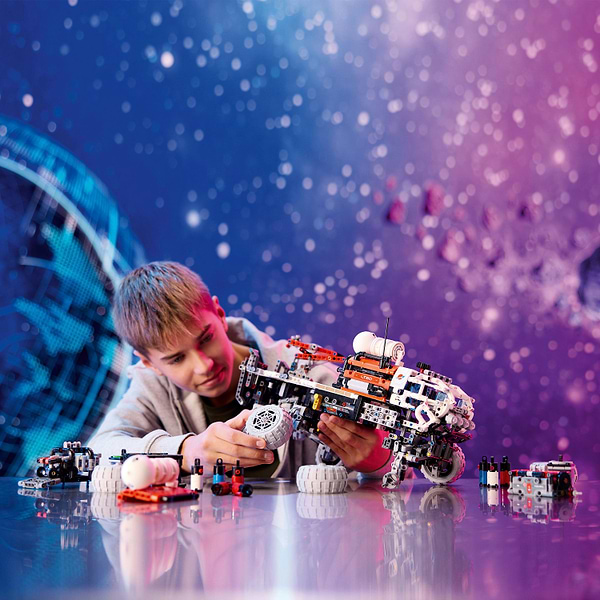 Фото - Конструктор LEGO TECHNIC Марсохід команди дослідників (42180)