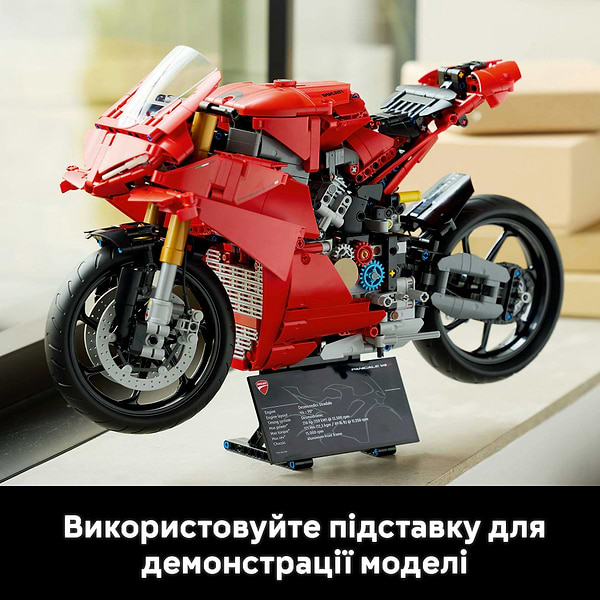 Фото - Конструктор LEGO Technic Мотоцикл Ducati Panigale V4 S (42202)