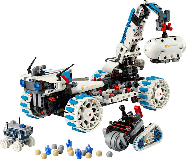 Фото - Конструктор LEGO  Technic Лунный ровер Lunar Outpost™. Космический корабль (42211)