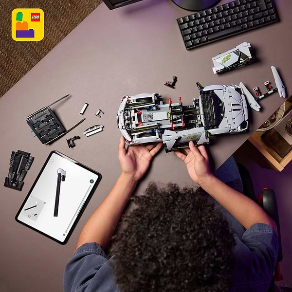 Фото - Конструктор LEGO  Technic Суперкар Lamborghini Revuelto (42214)