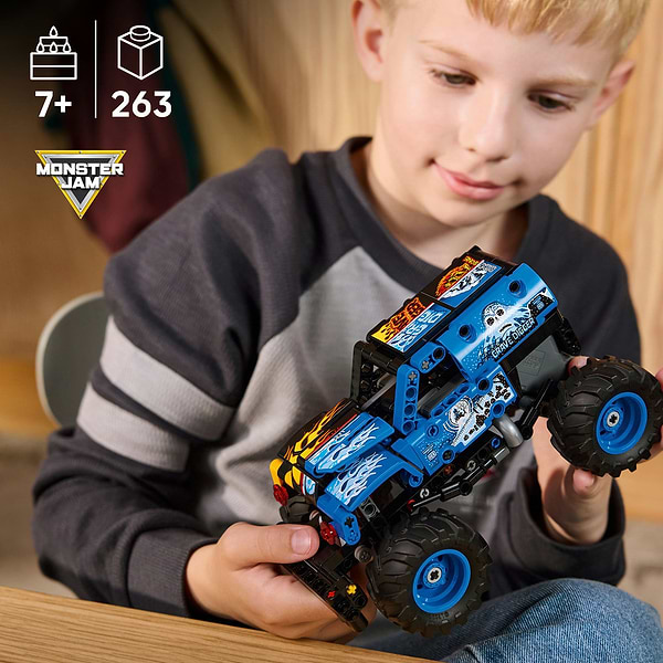Фото - Конструктор LEGO Technic Monster Jam™ Grave Digger™ Вогонь і лід (42219)