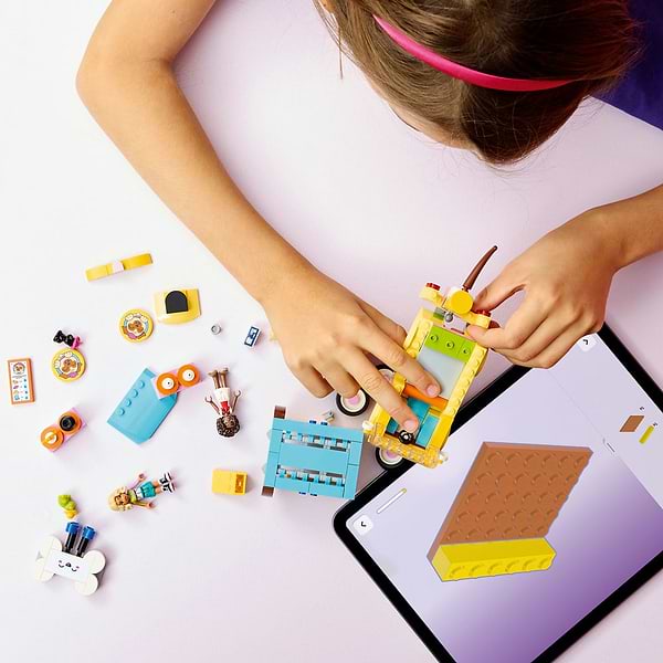 Фото - Конструктор LEGO  Friends Фургон з аксесуарами для улюбленців (42678)