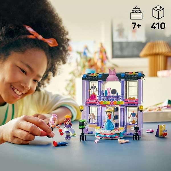 Фото - Конструктор LEGO Friends Модний показ у Хартлейк-Сіті (42685)