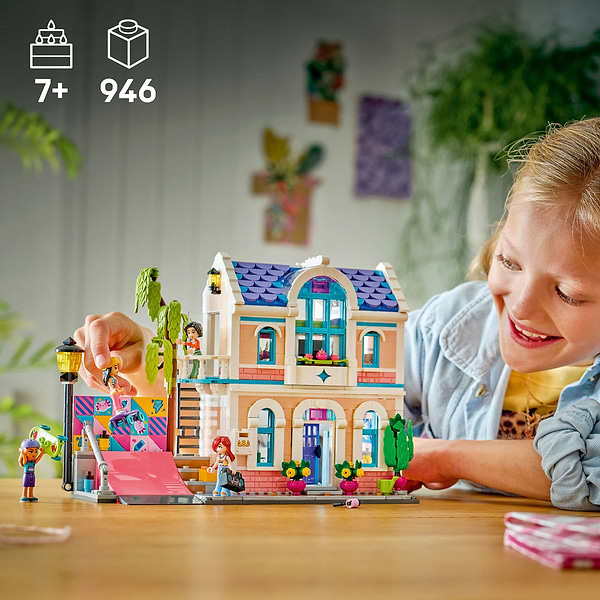 Фото - Конструктор LEGO Friends Родинний дім Ліан (42687)