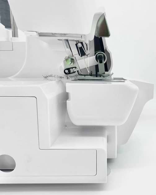 Фото - Оверлок MINERVA SmartLock 350