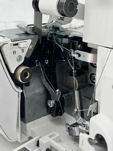 Фото - Оверлок MINERVA SmartLock 350