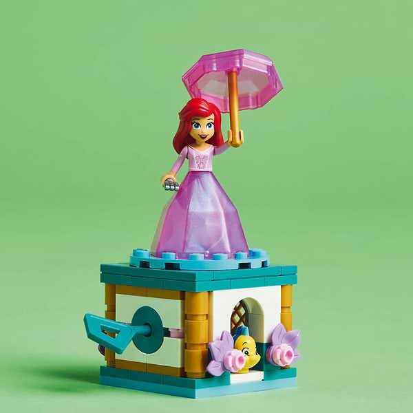 Фото - Конструктор LEGO | Disney Крушение Ариэль (43259)