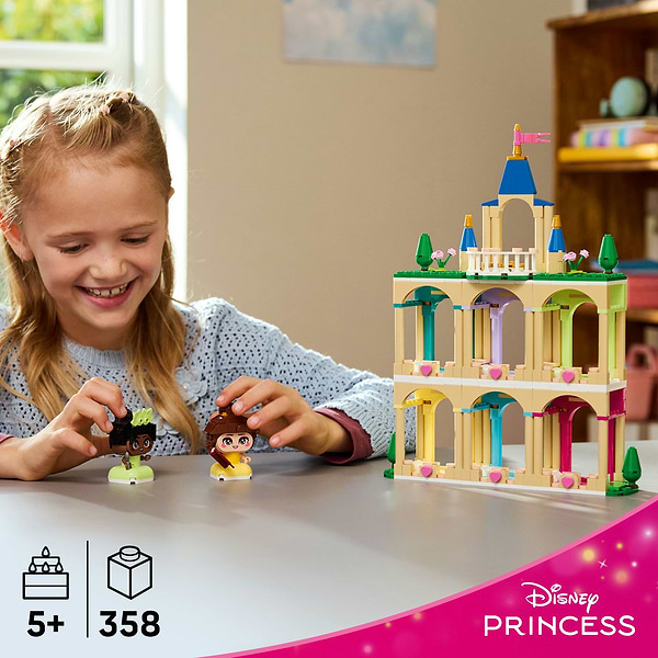 Фото - Конструктор LEGO  Disney Princess Мініпринцеси Бель і Тіана з замком (43291)