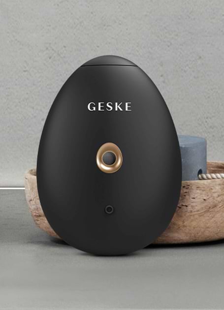 Фото - Электронный освежитель для кожи лица GESKE Facial Hydration Refresher 4 в 1 серый (GK000057GY01)