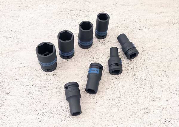 Фото - Набор торцевых головок KING TONY 1/2" 10 - 24 мм 8 шт. (4413MP)