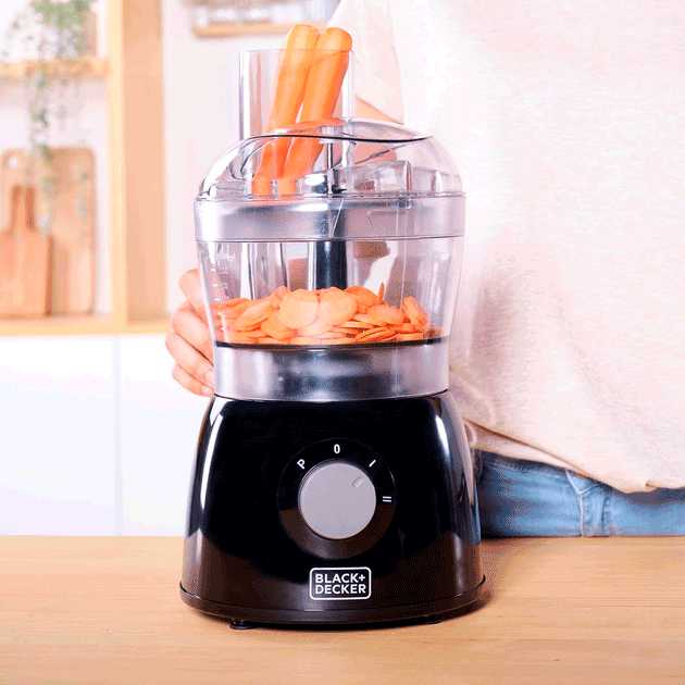 Фото - Кухонный комбайн Black&Decker BXFPA600E