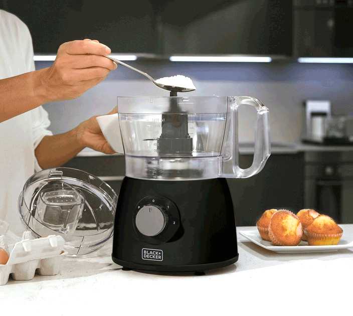 Фото - Кухонный комбайн Black&Decker BXFPA600E